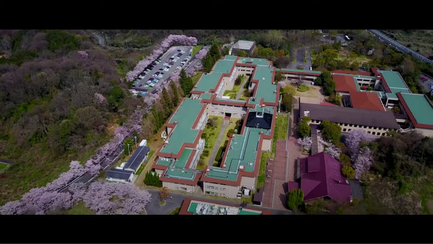 ドローンで巡る近畿大学農学部動画1を見る