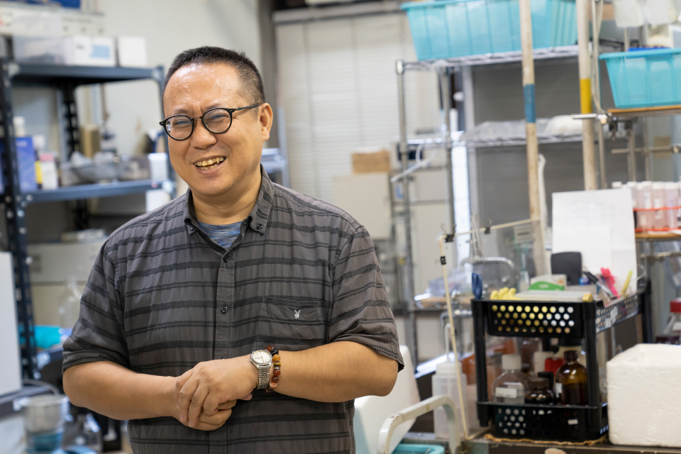 白坂 憲章 教授(近畿大学 農学部 食品微生物工学研究室)