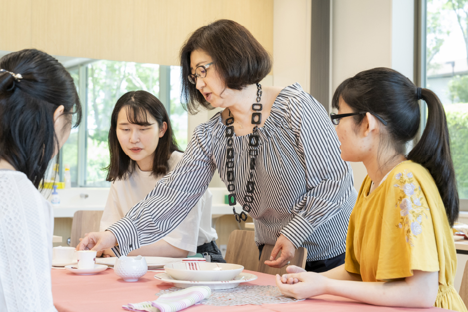 先生と学生の写真