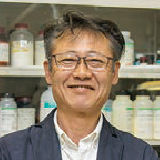 種坂 英次